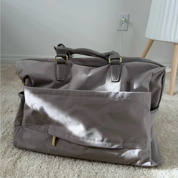 Signature Weekender Bag Taupe - Picture 1 of 3